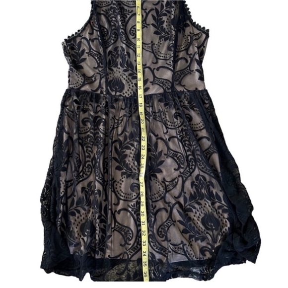 Soieblu Black Sheath Dress for Cocktail Night Out - Picture 6 of 6